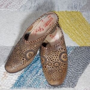 Pikolinos Tabarca Laser CutClogs Mules Size 38
